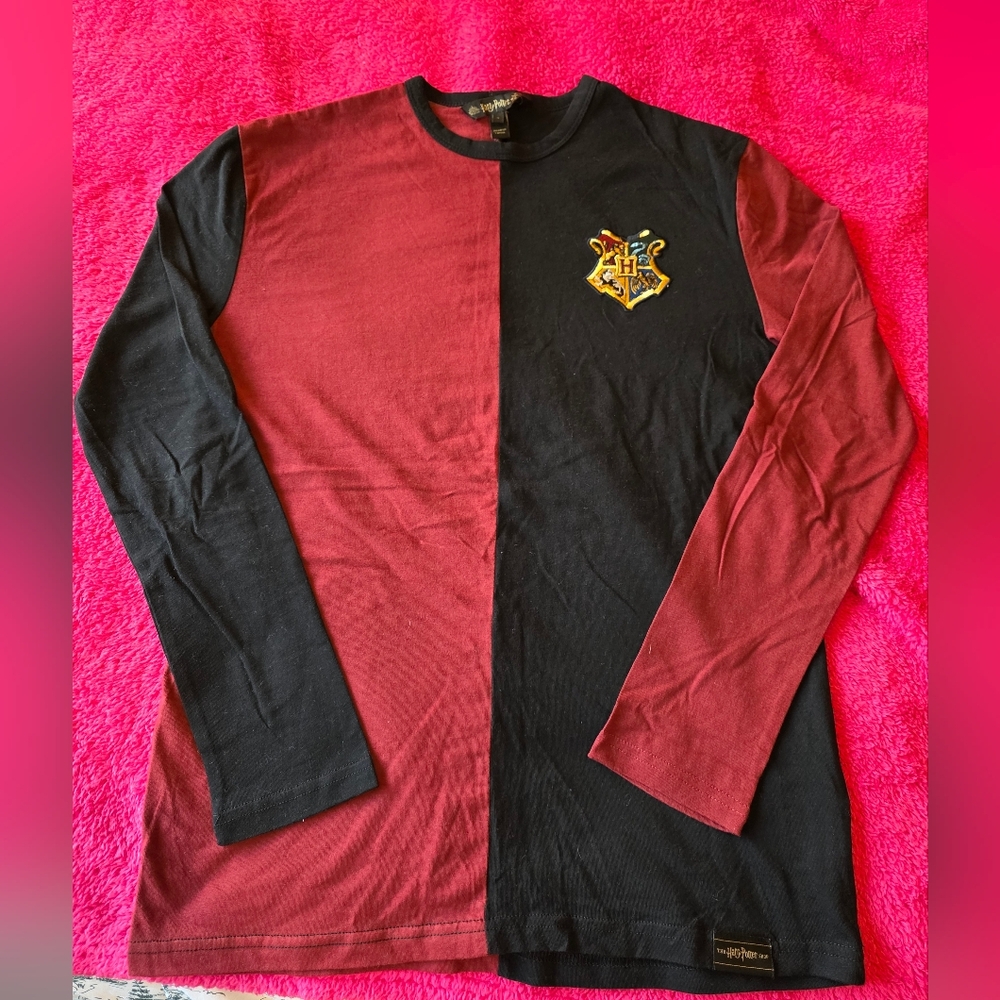 Wizarding World Of Harry Potter - Gryffindor Unisex Triwizard Shirt - SM